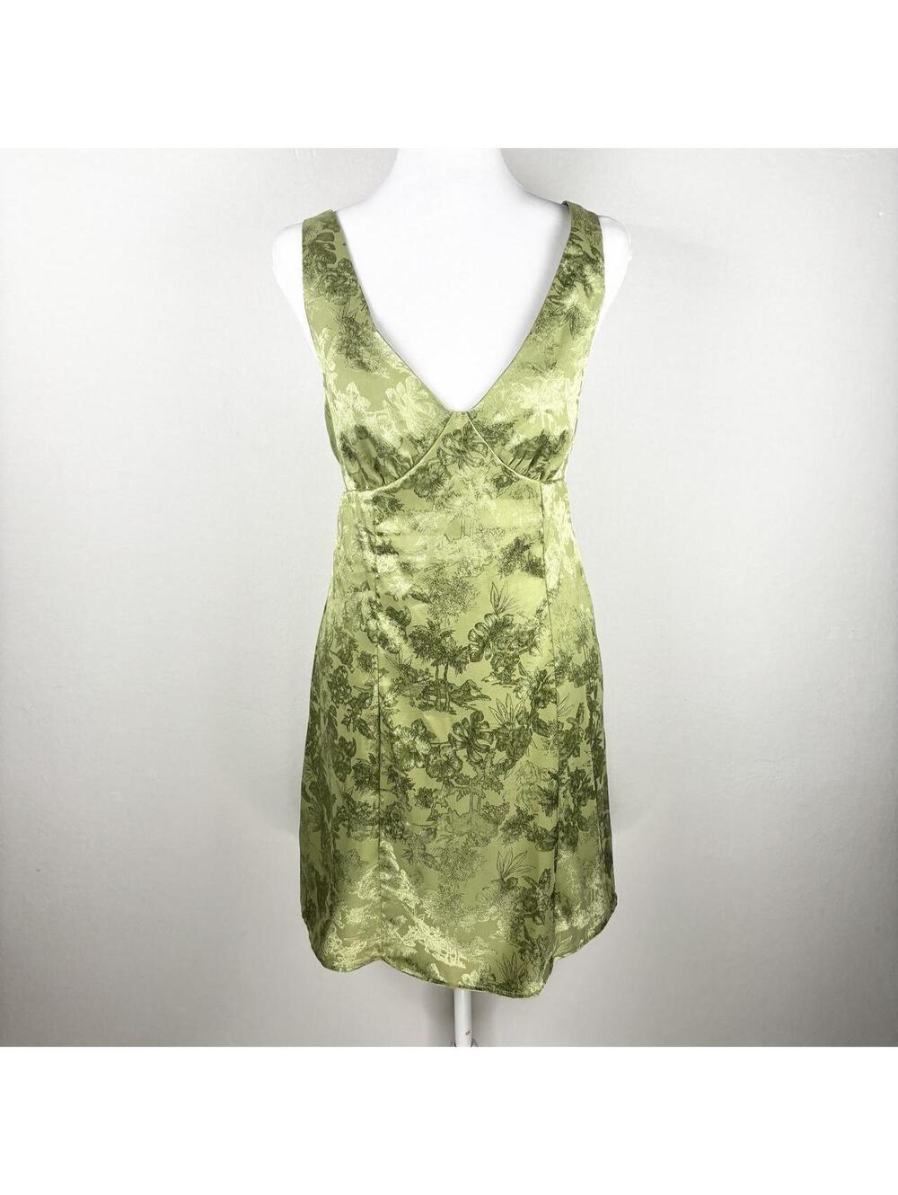 Gorgeous Vintage Green Babydoll Deep Cut, Tie Back & Bow, A-line Halter Dress